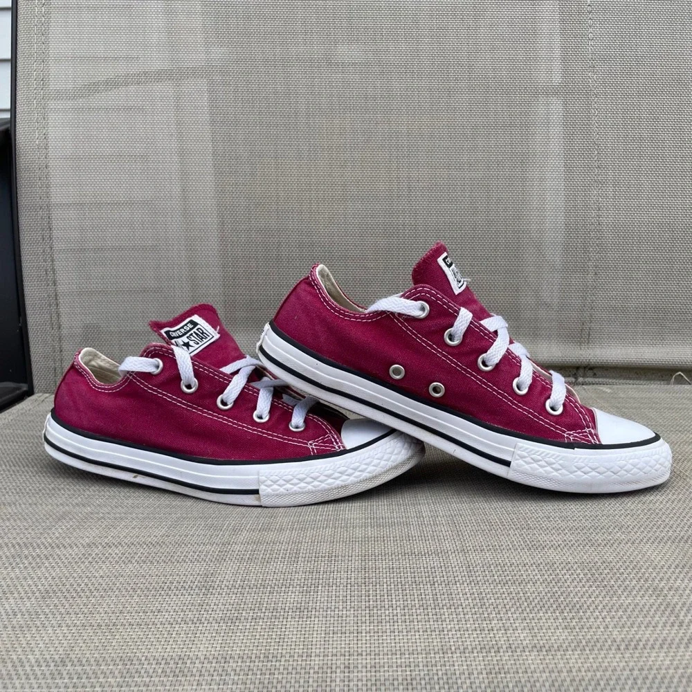 Converse Chuck Taylor All Star Low Top Maroon Burgundy Canvas Youth Size 3